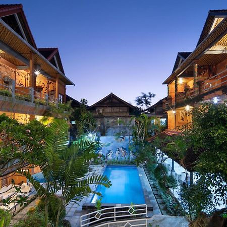 Hotel Lumbung Sari Legian Exteriör bild