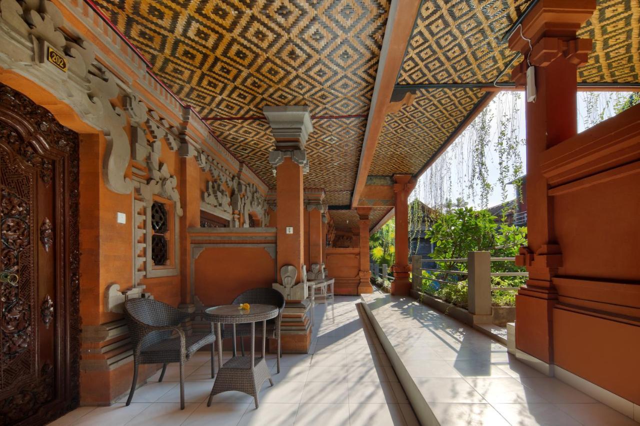 Hotel Lumbung Sari Legian Exteriör bild