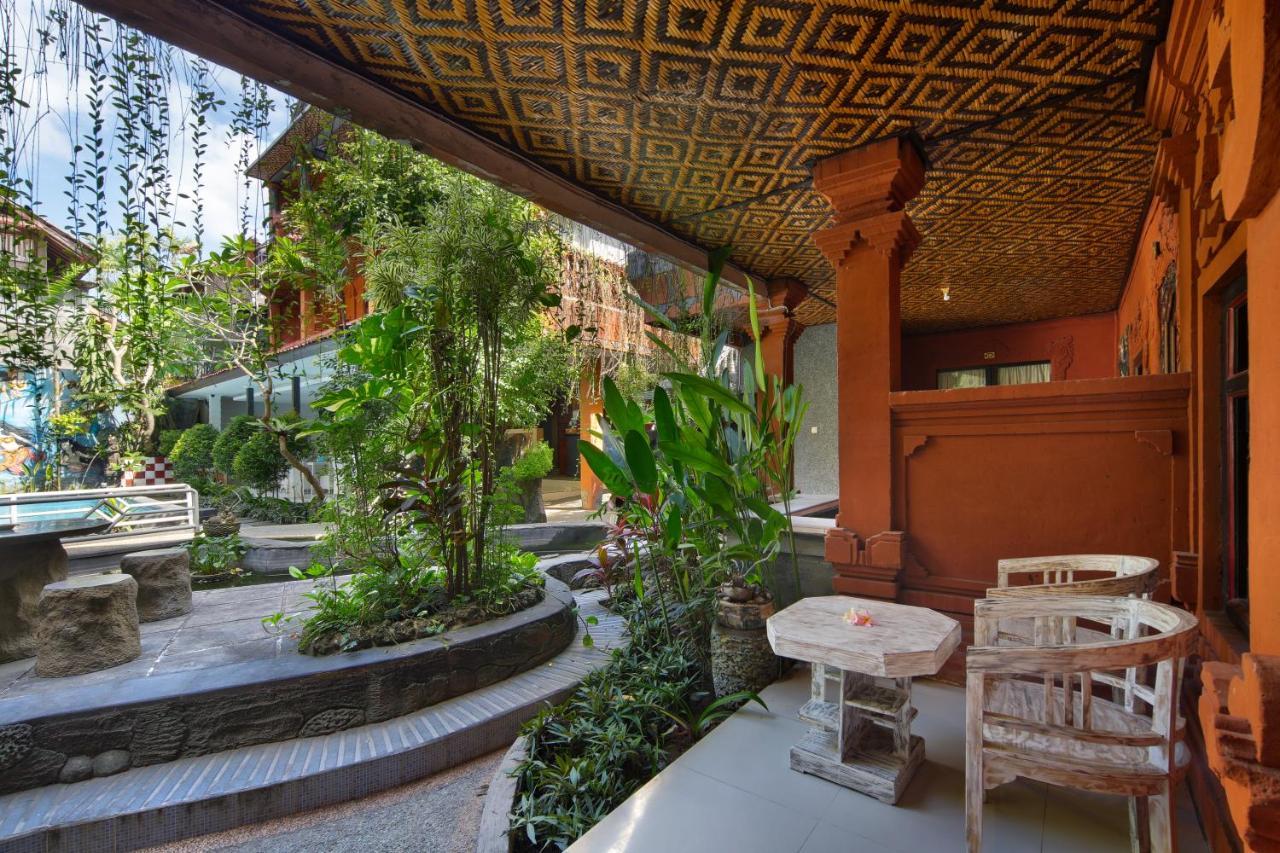 Hotel Lumbung Sari Legian Exteriör bild