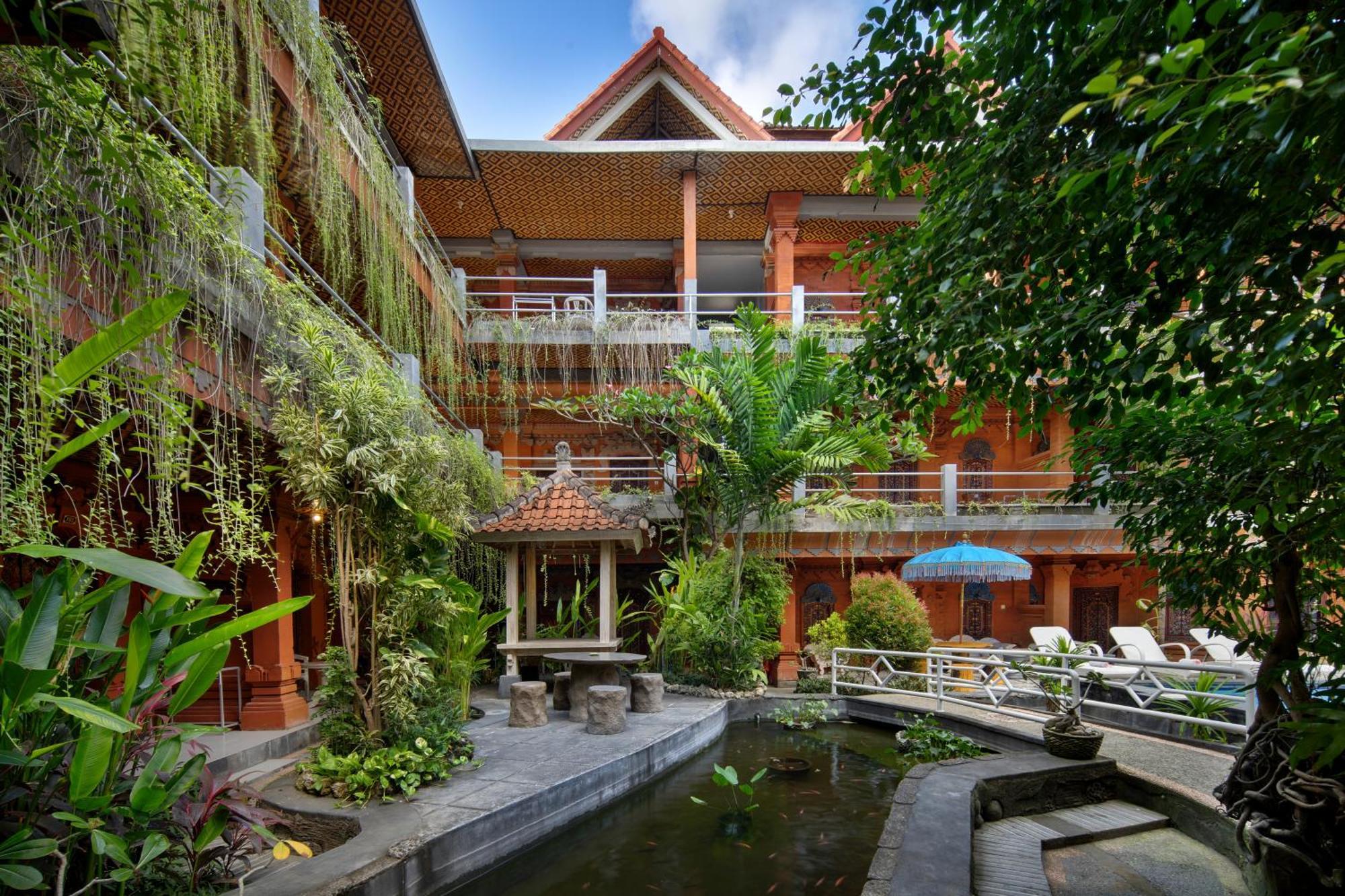 Hotel Lumbung Sari Legian Exteriör bild